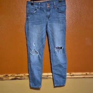 Refuge Light Blue Distressed Ankle Jeans